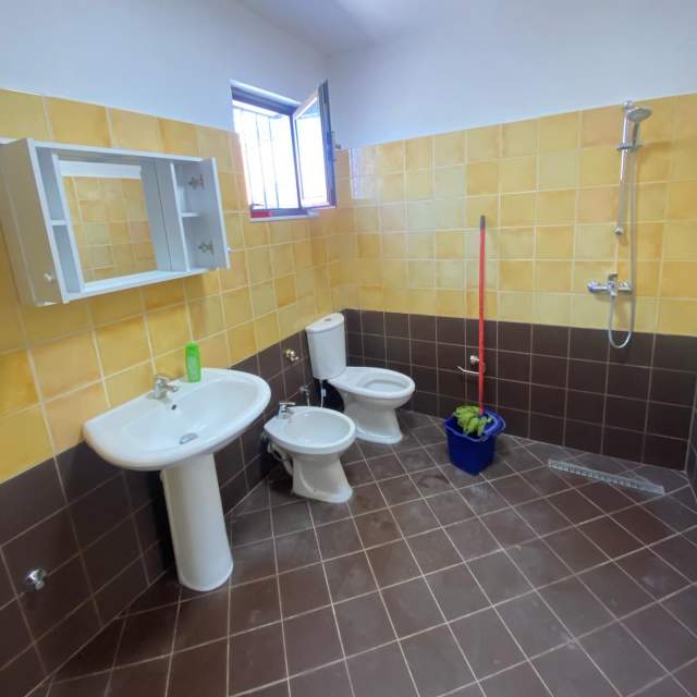 Tirane, jepet me qera apartament 1+1 Kati 1, 30.000 Leke (Myslym Keta,Rruga Tasim Shehu)