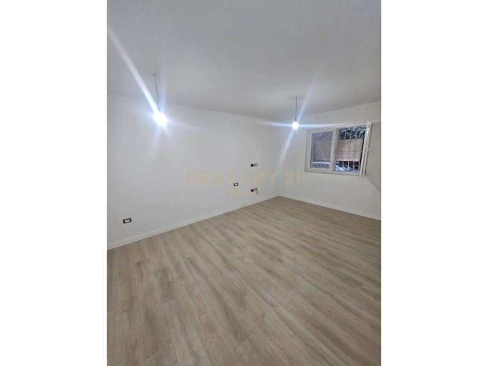Tirane, shitet apartament 2+1 Kati 0, 64 m² 103.000 € (në zonën e Brrylit, rruga "Hoxha Tahsim")