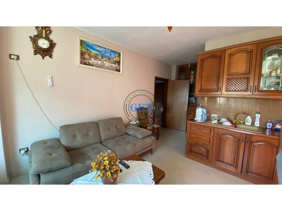 Durres, shitet apartament 1+1+Ballkon Kati 4, 65 m² 80.000 € (Shkembi i Kavajes)