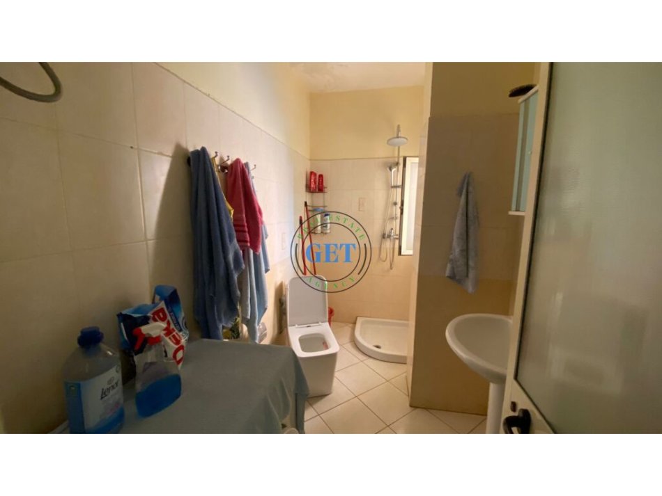 Durres, shitet apartament 1+1+Ballkon Kati 4, 65 m² 80.000 € (Shkembi i Kavajes)