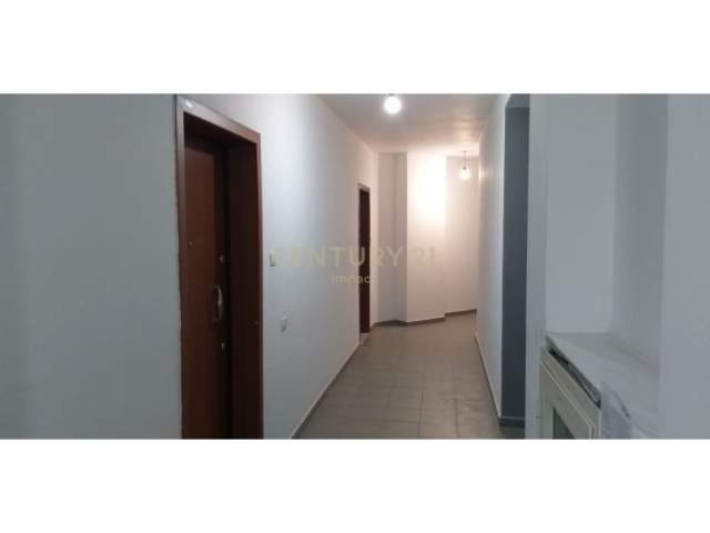 Durres, shes apartament 1+1 Kati 3, 70 m² 37.000 Euro (kavalishenca,durres)
