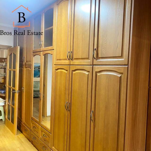 Tirane, jepet me qera apartament 2+1 Kati 9, 130 m² 500 Euro (Blv Zogu I)