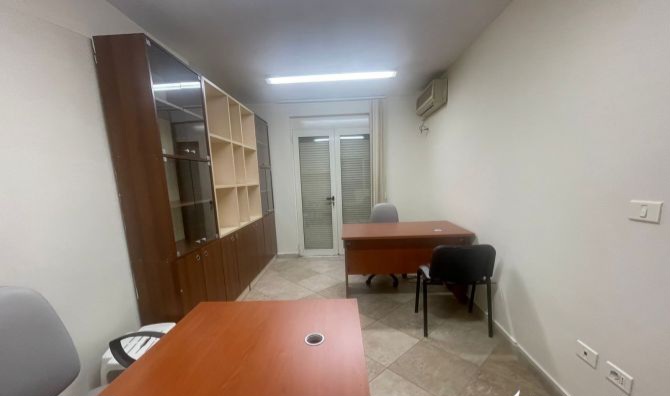 🔷️ZYRE ME QIRA  80 m² 600 € 📌(Ish Ekspozita)