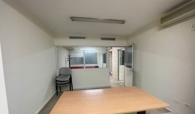 🔷️ZYRE ME QIRA  80 m² 600 € 📌(Ish Ekspozita)