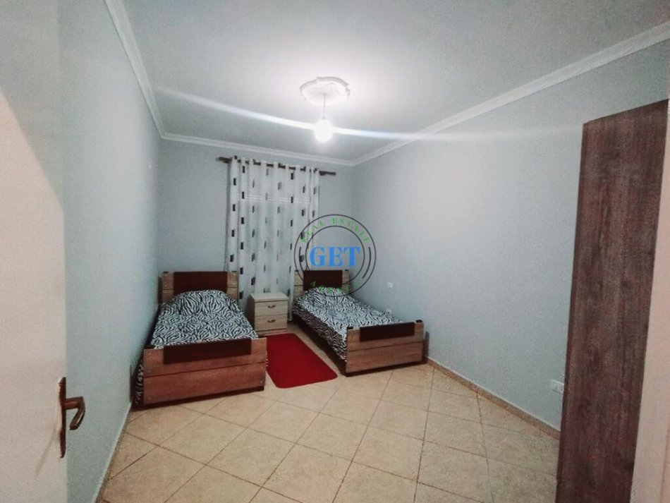 Durres, jepet me qera 2+1+Ballkon Kati 6, 105 m² 400 € (Plazh, Iliria, Durres)