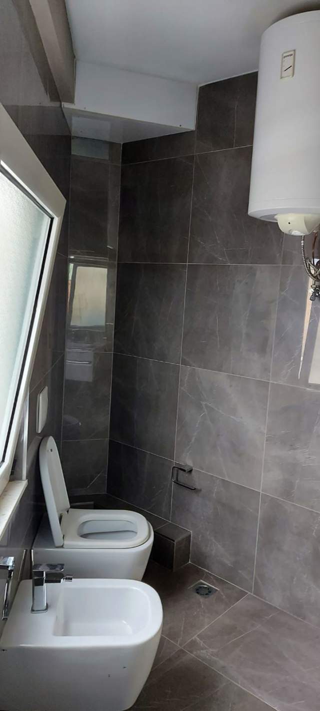Tirane, jepet me qera apartament 2+1 Kati 5, 500 Euro (VASIL SHANTO)