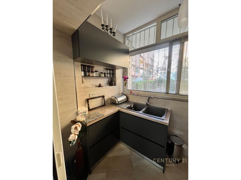 Tirane, shitet apartament 1+1 Kati 0, 86.000 € (Ne Don Bosko)