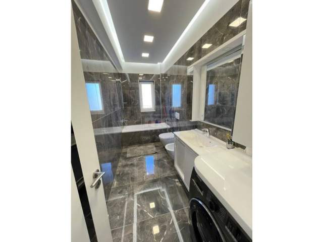 Tirane, shes apartament 2+1+BLK 116 m² 250.000 Euro (Selite)