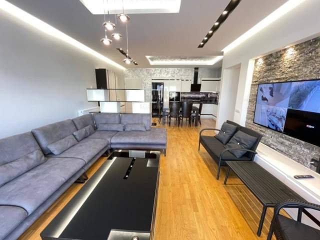 Tirane, shes apartament 2+1+BLK 116 m² 250.000 Euro (Selite)