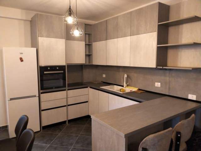 Tirane, jepet me qera apartament Kati 2, 110 m² 35.000 Leke (dalip topi)