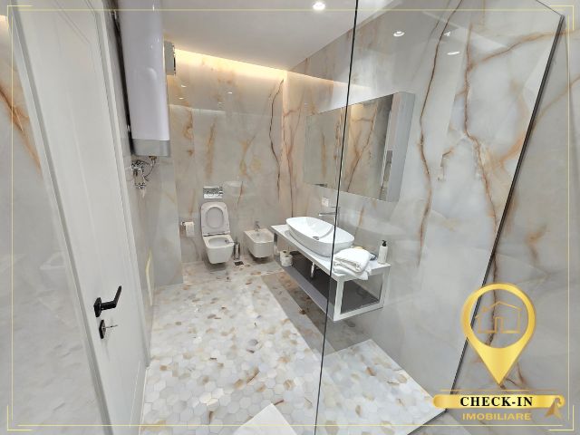 Tirane, shitet apartament 2+1+Aneks+Ballkon Kati 8, 137 m² 205.000 € (Ali Demi)