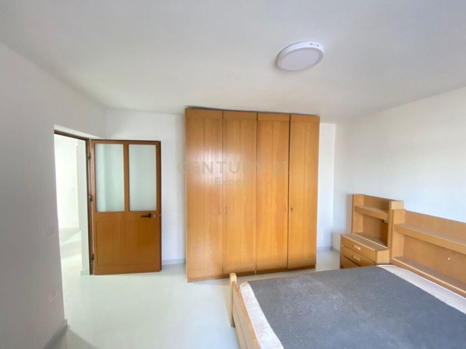 Tirane, jepet me qera apartament 2+1 Kati 1, 400 Euro/muaj (prane Bulevardit te ri ,Rruga Osman Jonuzi)