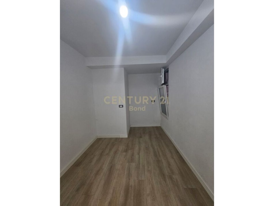 Tirane, shitet apartament 2+1 Kati 0, 64 m² 103.000 € (në zonën e Brrylit, rruga "Hoxha Tahsim")