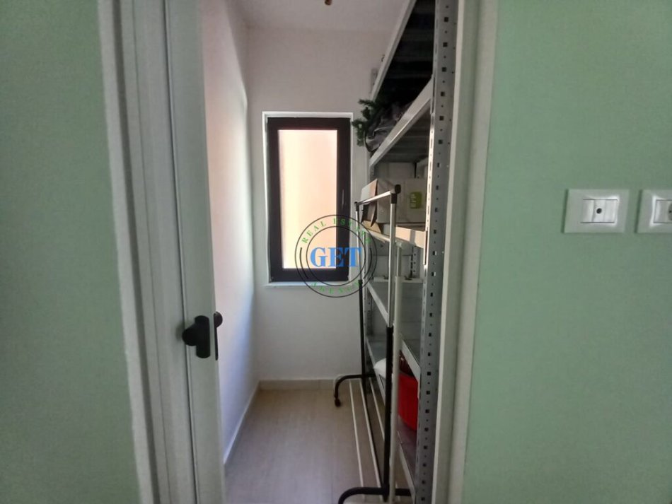 Durres, jepet me qera apartament 2+1+Ballkon Kati 3, 120 m² 650 € (Vila Zogut, Durres)