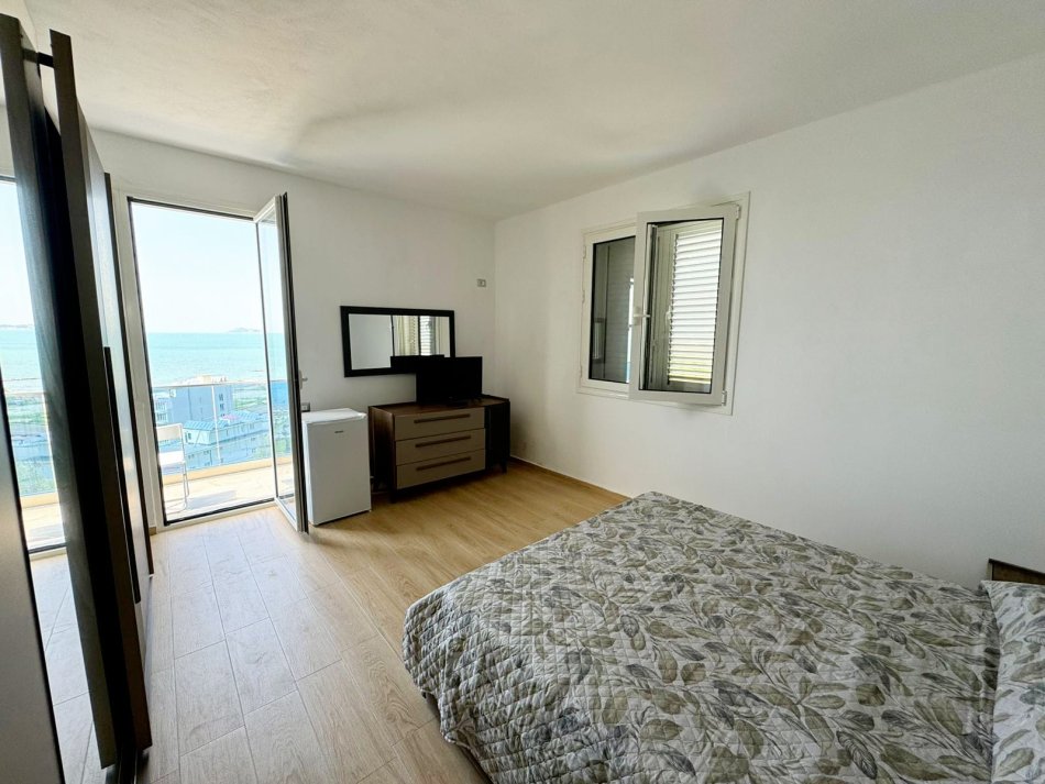 Karpen, shitet Vile ne plazh 4+1+Aneks+Ballkon Kati 2, 500 m² 800.000 € (Karpen,Kavaje)