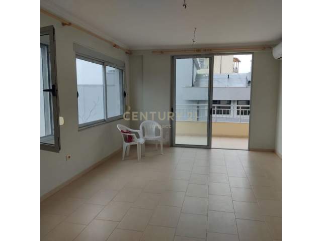 Tirane, shitet apartament 2+1+BLK Kati 1, 113 m² 135.000 Euro