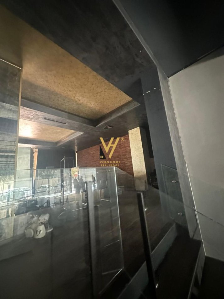 Tirane, jepet me qera bar-kafe Kati 0, 440 m² 4.400 € (21 DHJETORI)