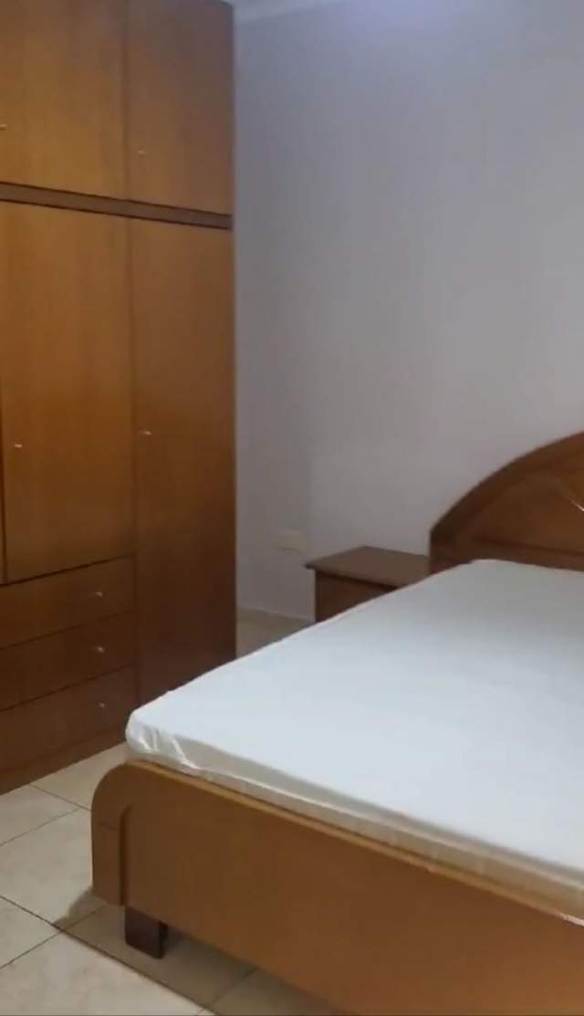 Tirane, jepet me qera apartament 2+1+BLK Kati 7, 90 m² 500 Euro (prane Shkolles Qazim Turdiu)