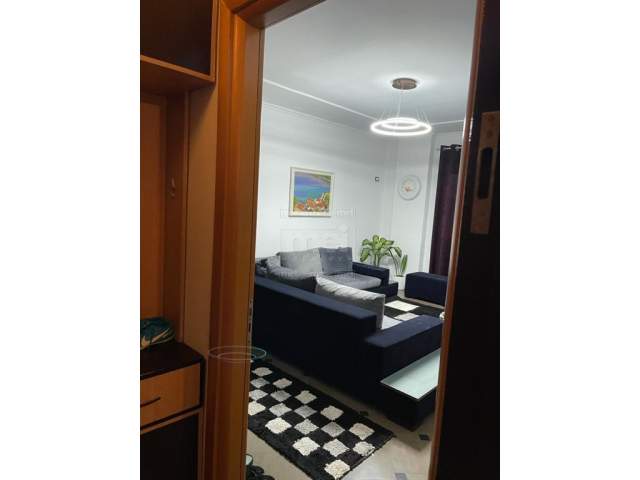 Tirane, shes apartament 2+1+BLK Kati 5, 86 m² 75.000 Euro (Pajtoni Center)