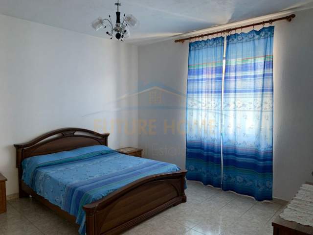 Shitet, Shtëpi Private, Fresku, Tiranë. 370,000 € ID: OPP+27363