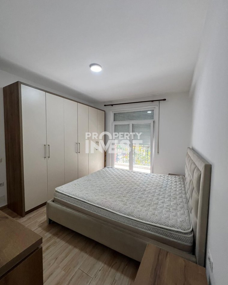 Tirane, shitet apartament 1+1 Kati 1, 86 m² 145.000 € (5 Maji)