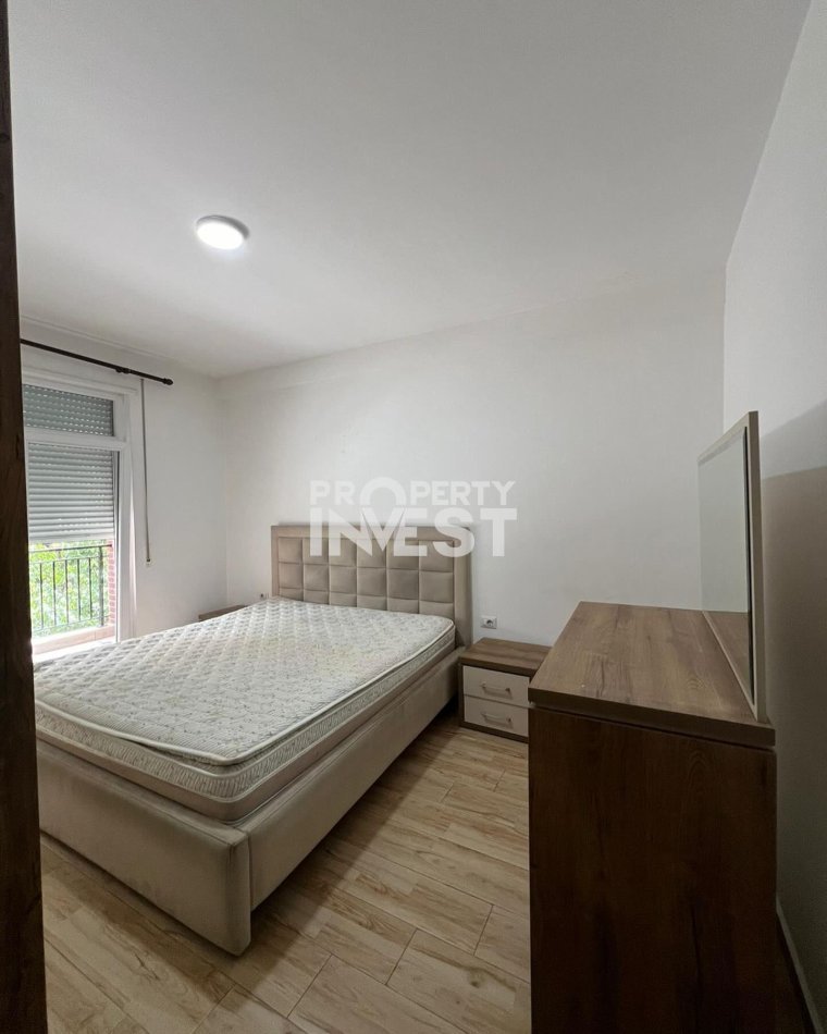 Tirane, shitet apartament 1+1 Kati 1, 86 m² 145.000 € (5 Maji)