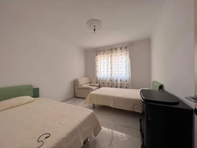 Tirane, shitet apartament 2+1+BLK Kati 4, 82 m² 170.000 Euro (rruga Kavajes)