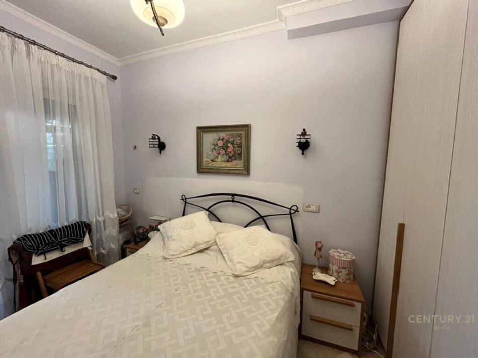 Tirane, shitet apartament 1+1 Kati 0, 86.000 € (Ne Don Bosko)