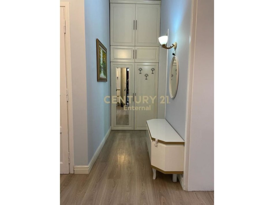 Tirane, jepet me qera apartament 1+1+Aneks Kati 2, 75 m² 500 € (rruga Bardhyl)