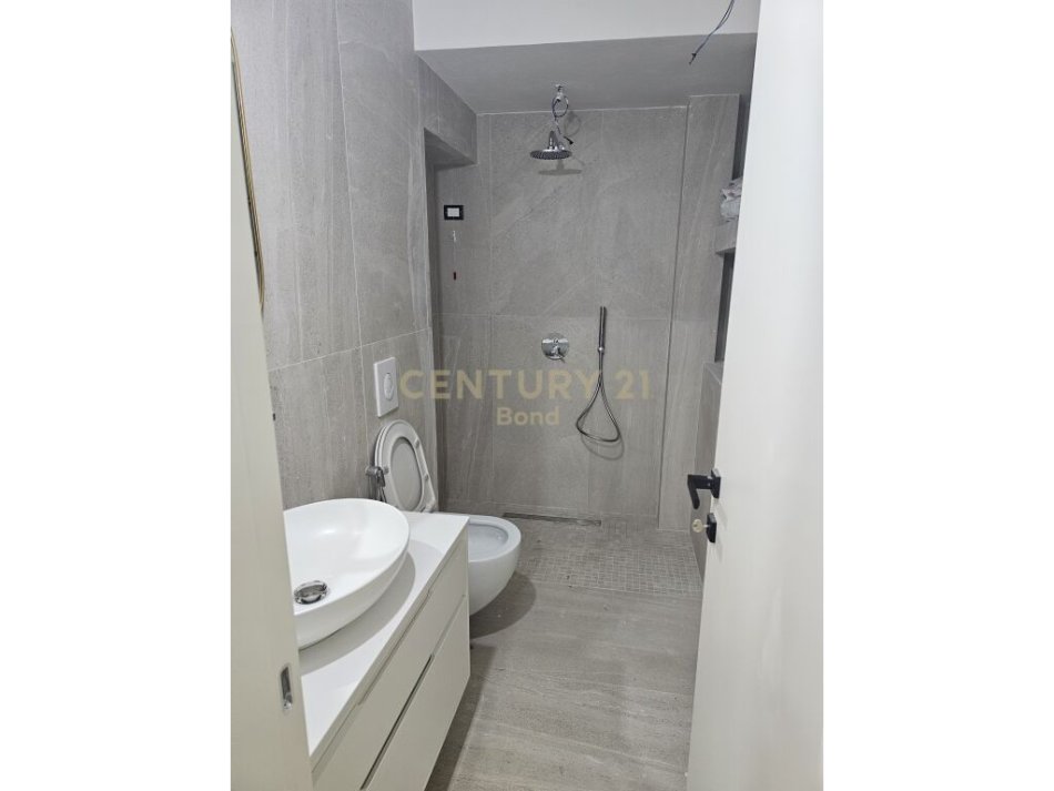 Tirane, shitet apartament 2+1 Kati 0, 64 m² 103.000 € (në zonën e Brrylit, rruga "Hoxha Tahsim")