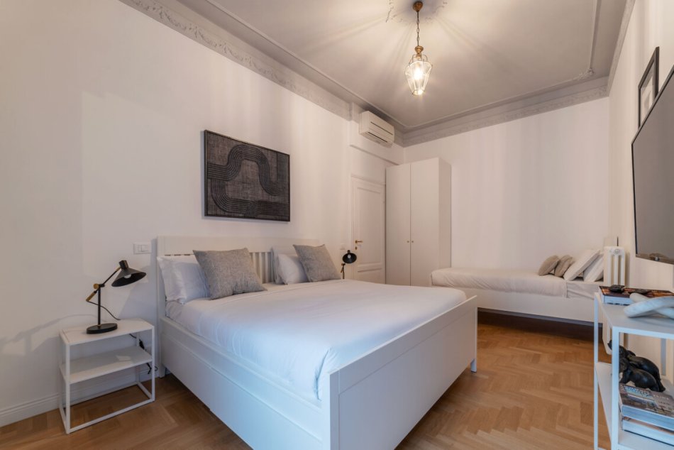 Tirane, jepet me qera apartament 2+1 Kati 3, 100 m² 600 € (rruga e dibres)