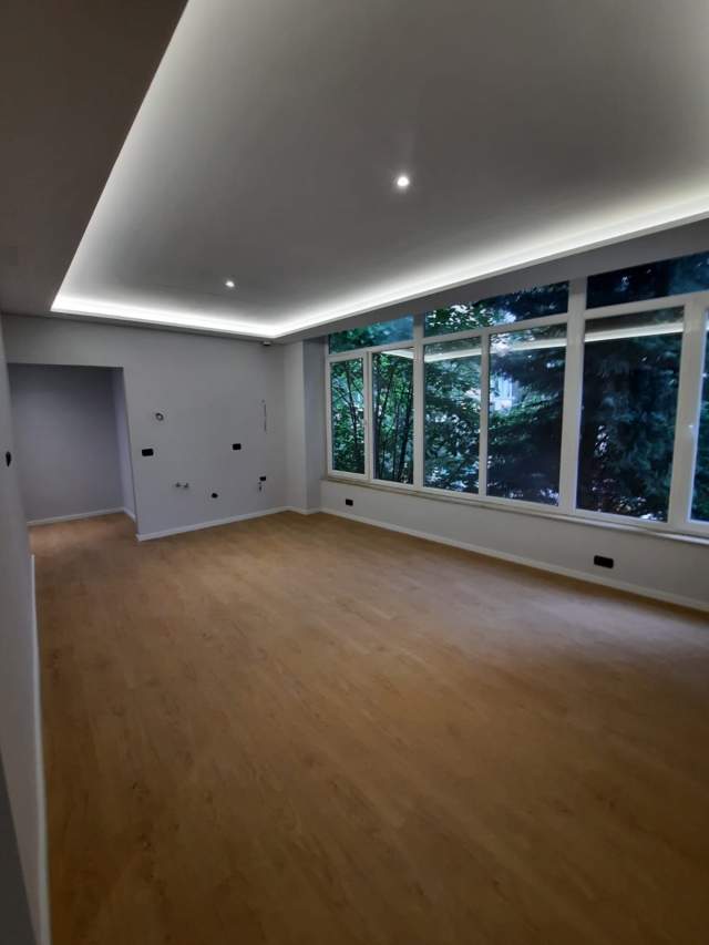 Tirane, shitet Garsoniere Kati 2, 44 m² 55.000 Euro (Materniteti i Ri)