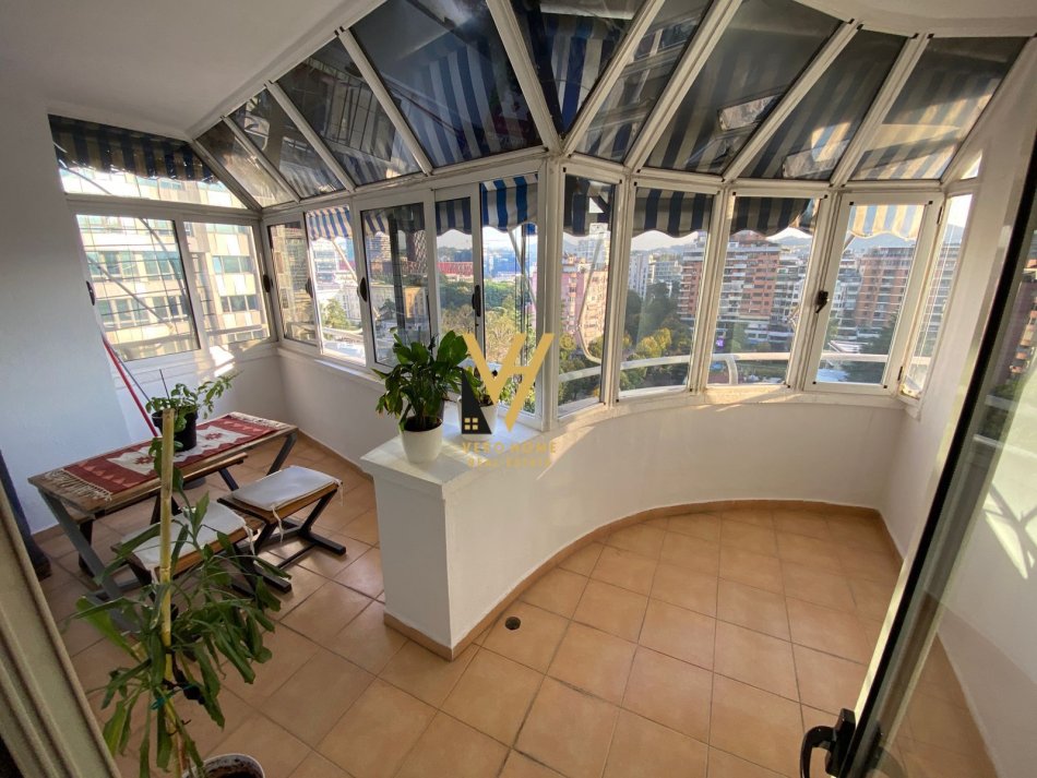Tirane, jepet me qera apartament 2+1+Ballkon Kati 10, 145 m² 1.500 € (BLLOK)