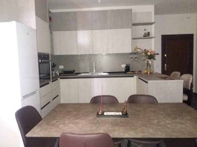Tirane, jepet me qera apartament Kati 2, 110 m² 35.000 Leke (dalip topi)