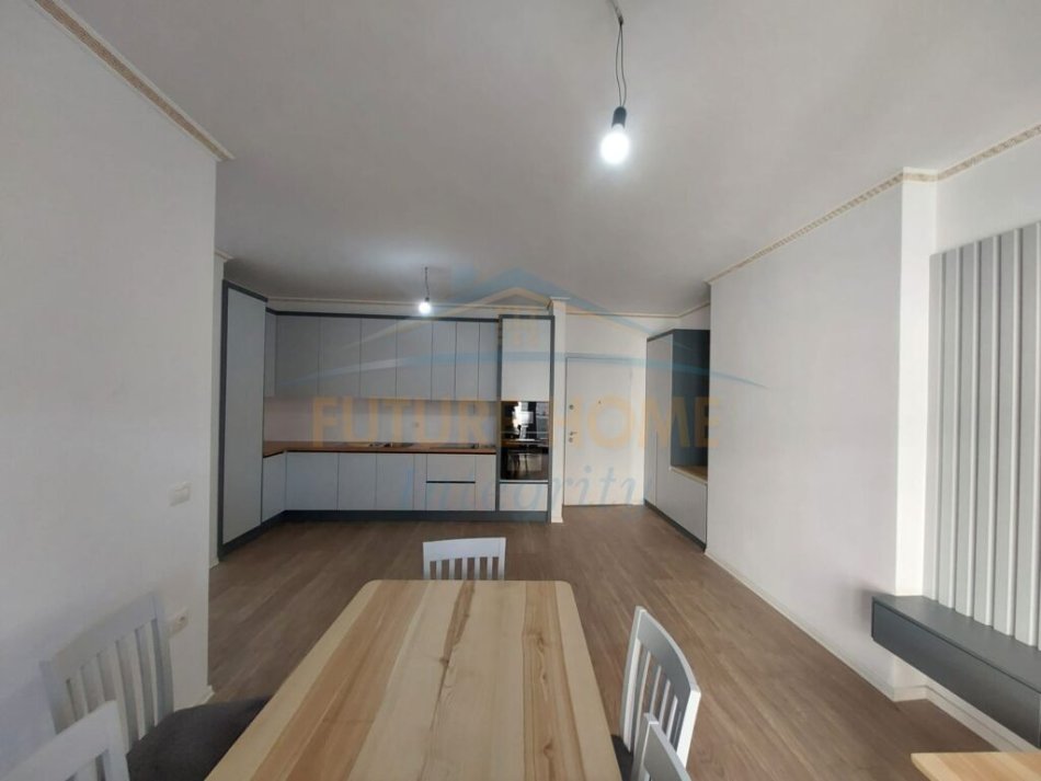 Tirane, shitet apartament 2+1+Ballkon Kati 1, 106 m² 185,000 € (Ali Demi)