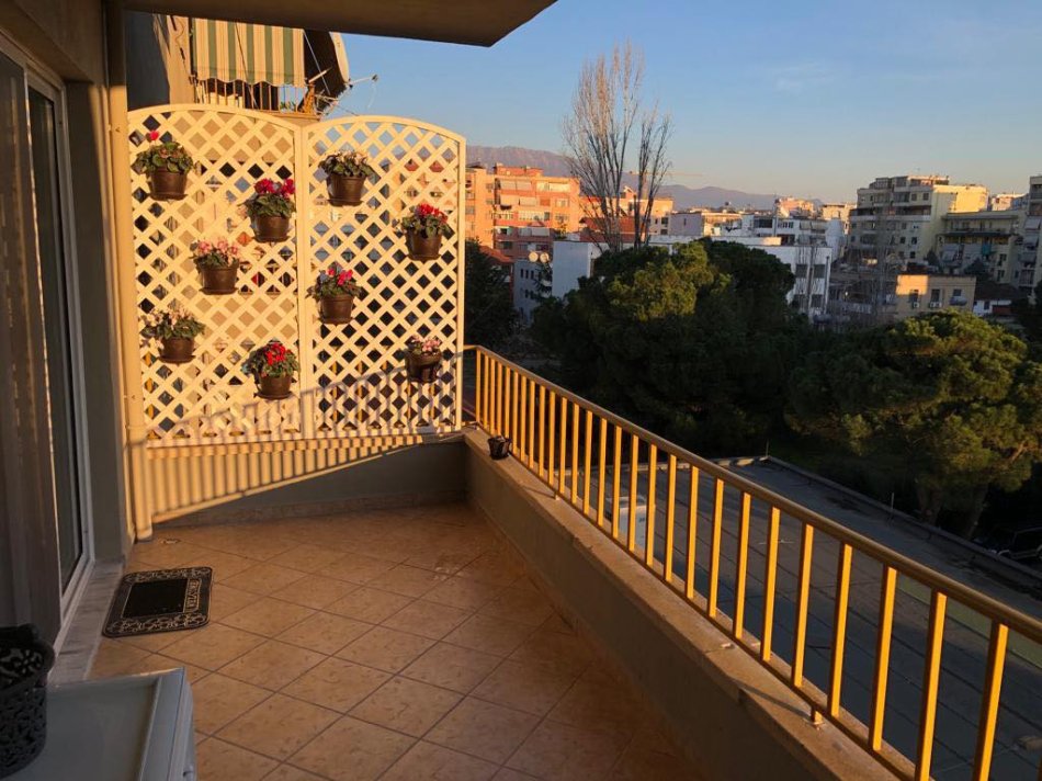 shes super apartament 2+1+2+Ballkon Kati 4, 125 m² 239.000 € (Prane Bllokut Vasil shanto)