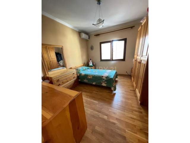 Tirane, jap me qera apartament 3+1+BLK Kati 5, 130 m² 1.000 Euro (Prane shkolles 11 Janari Tirana, Albania)