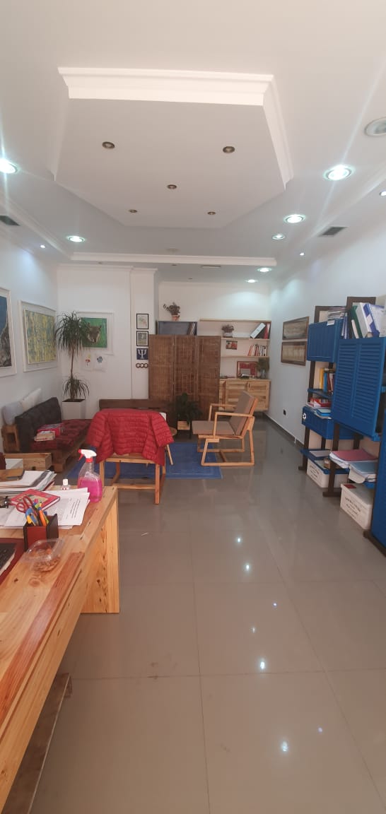 Tirane, jepet me qera ambjent biznesi Kati 1, 42 m² 30.000 Leke (21 dhjetori)