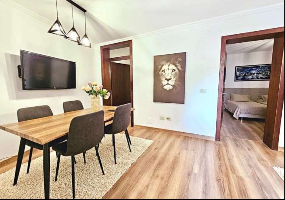 Tirane, jepet me qera apartament 2+1 Kati 1, 105 m² 700 € (Toptani)