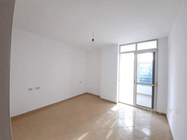 Astir-Shitet apartament 2+1+2 ballkone me vetrata xhami, Kati 2, 96 m² 77.000 Euro