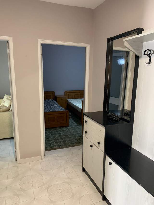 Tirane, jepet me qera apartament 1+1+BLK Kati 4, 85 m² 400 Euro (rruga Ferit Xhajko)
