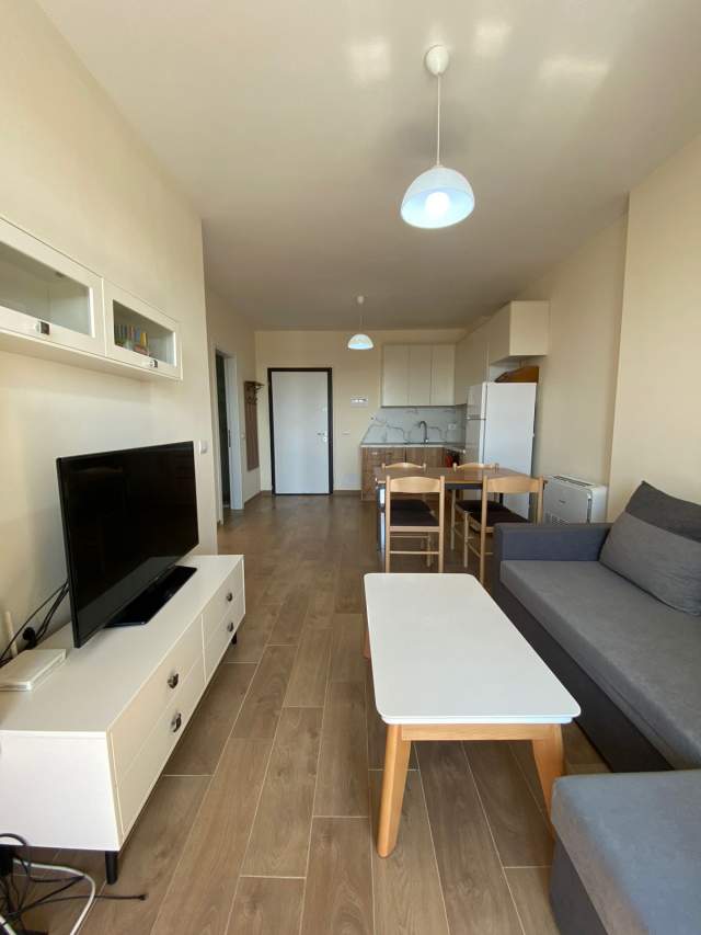 Tirane, jepet me qera apartament 1+1+BLK 62 m² 400 Euro (Fusha e Aviacionit)