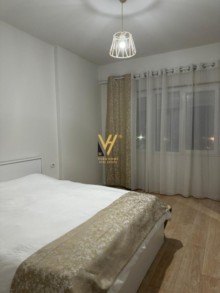 Tirane, jepet me qera apartament 2+1+Ballkon Kati 4, 110 m² 1.300 € (RRUGA E KOSOVAREVE)