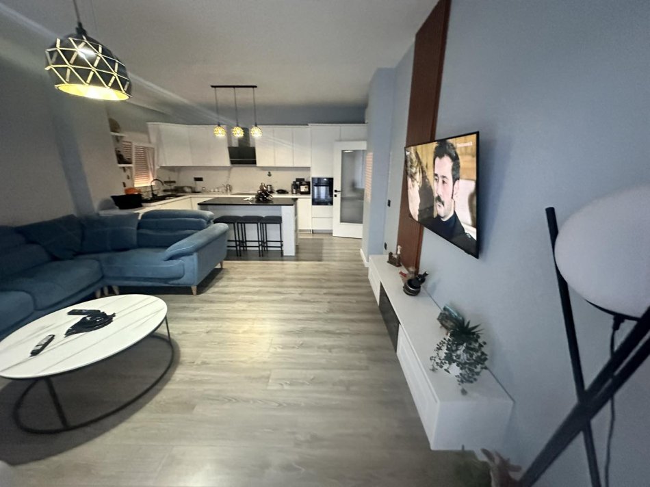 shes super apartament 2+1+2+Ballkon Kati 4, 125 m² 239.000 € (Prane Bllokut Vasil shanto)