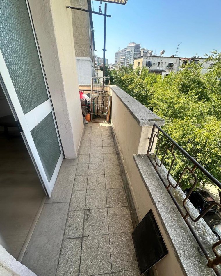 Tirane, shes apartament 2+1+Ballkon Kati 4, 76 m² 133.000 € (Rr. Mine peza perblle me Harry Fultz)