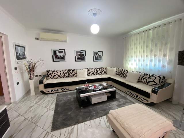 Durres, shitet apartament 2+1+BLK Kati 1, 115 m² 86.000 Euro (Shkozet)