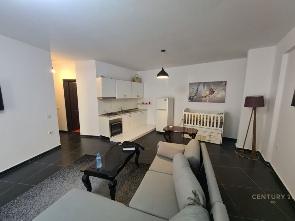 Tirane, jepet me qera 1+1+Ballkon Kati 1, 78 m² 450 € (ne Don Bosko)