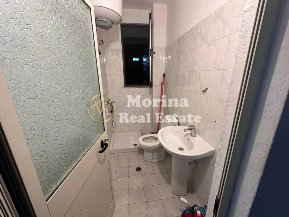 Tirane, jepet me qera apartament 2+1 Kati 3, 95 m² 600 € (Rruga Ferit Xhajko/Restorant Durresi)