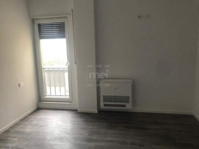 Tirane, jepet me qera zyre Kati 1, 90 m² 530 Euro (Jorda Misja)