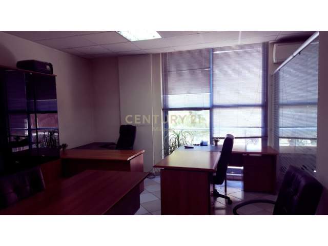 Tirane, ofert zyre Kati 1, 120 m² 1.500 Euro (Vaso Pasha, Tirana, Albania)